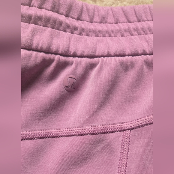 Lululemon Softstreme High Rise Cropped Pants Velvet Dust Size 12 - Picture 5 of 6